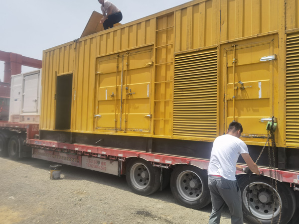 福山除了负载情况和发动机维护，还有哪些因素会影响 200kw 柴油发电机的油耗？