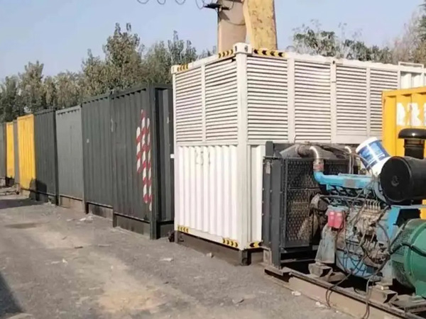 福山200KW柴油发电机机组每小时油耗是多少？